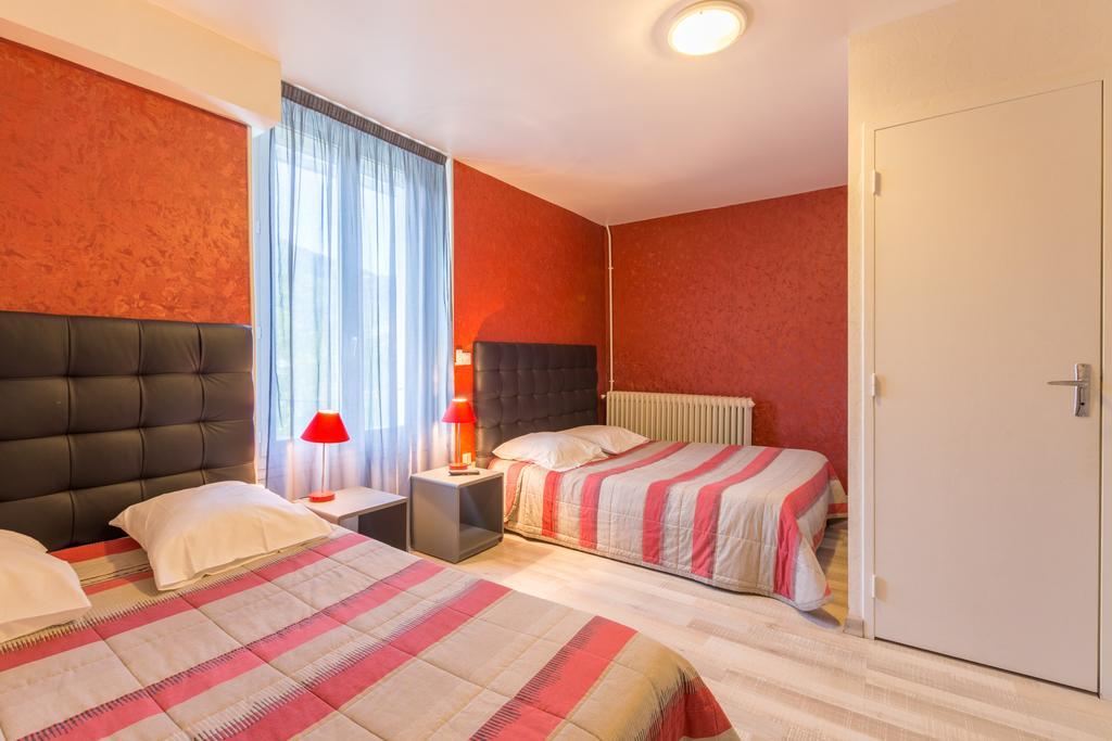 Alp'Hotel Voreppe Habitación foto
